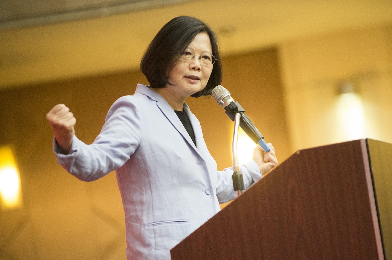 蔡英文與民進黨的最新競選廣告影片大解析