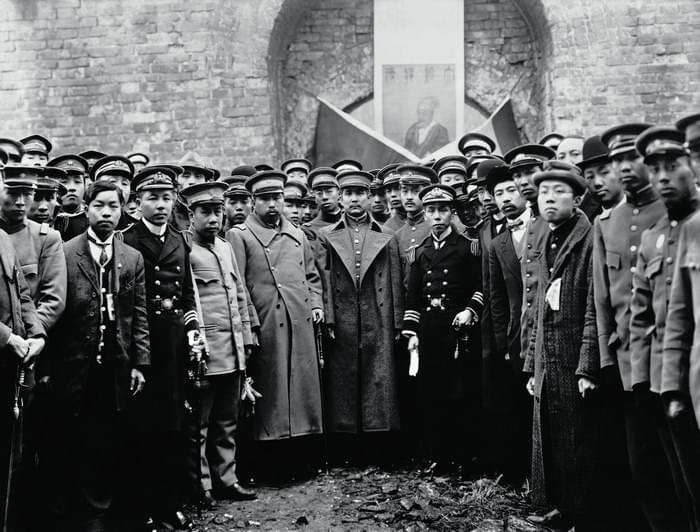 Sun Yat-sen traveling to Nanjing for presidential inauguration