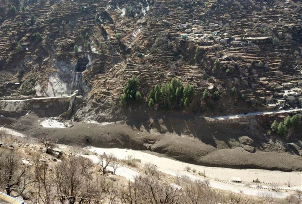 喜馬拉雅山冰川斷裂撞毀印度大壩 洪水襲擊恐超過150人罹難